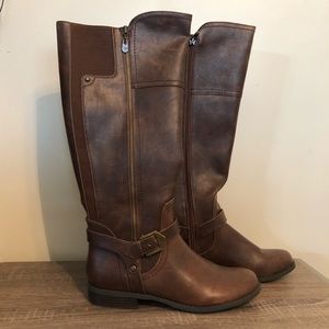 Brand New Guess Leather Boots in Box